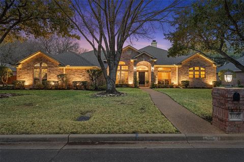 Photo of 109 Whistling Wind Trail, Waco, TX 76657 (MLS # 21198112)