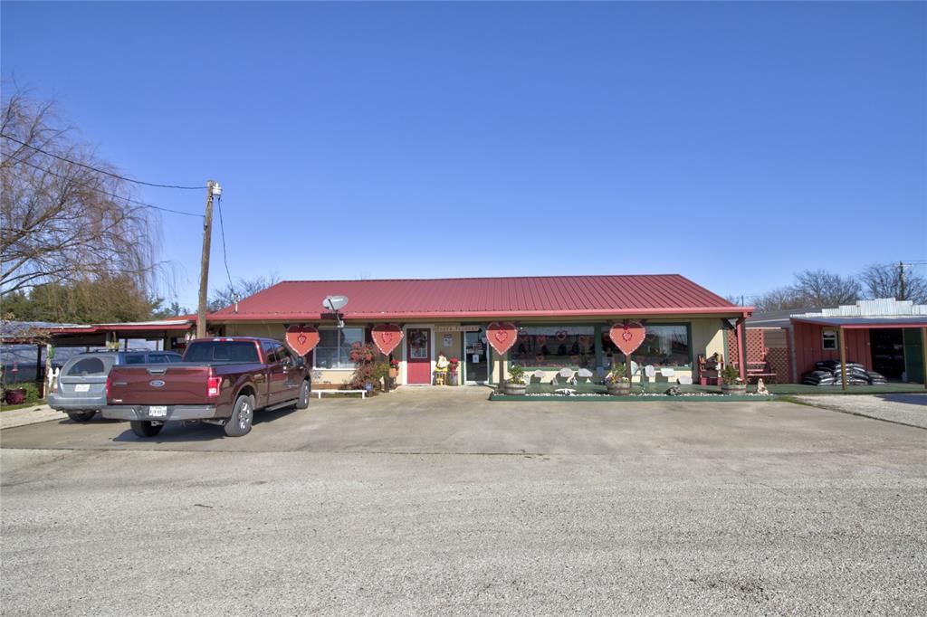 HARTFIELD - Commercial Sale