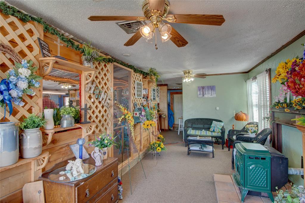 HARTFIELD - Commercial Sale