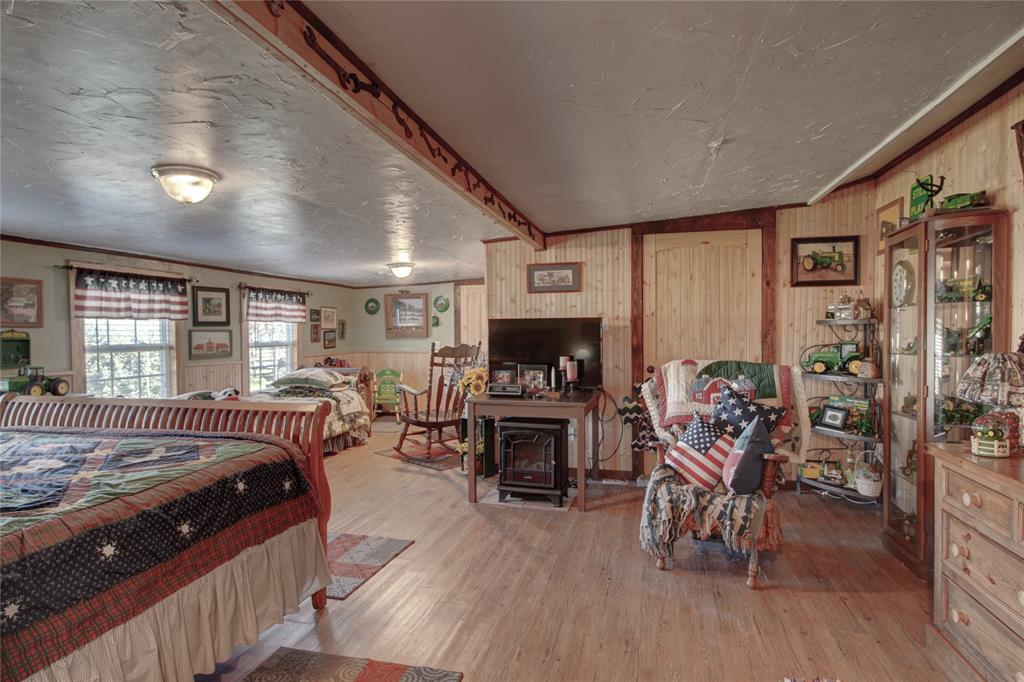 HARTFIELD - Commercial Sale