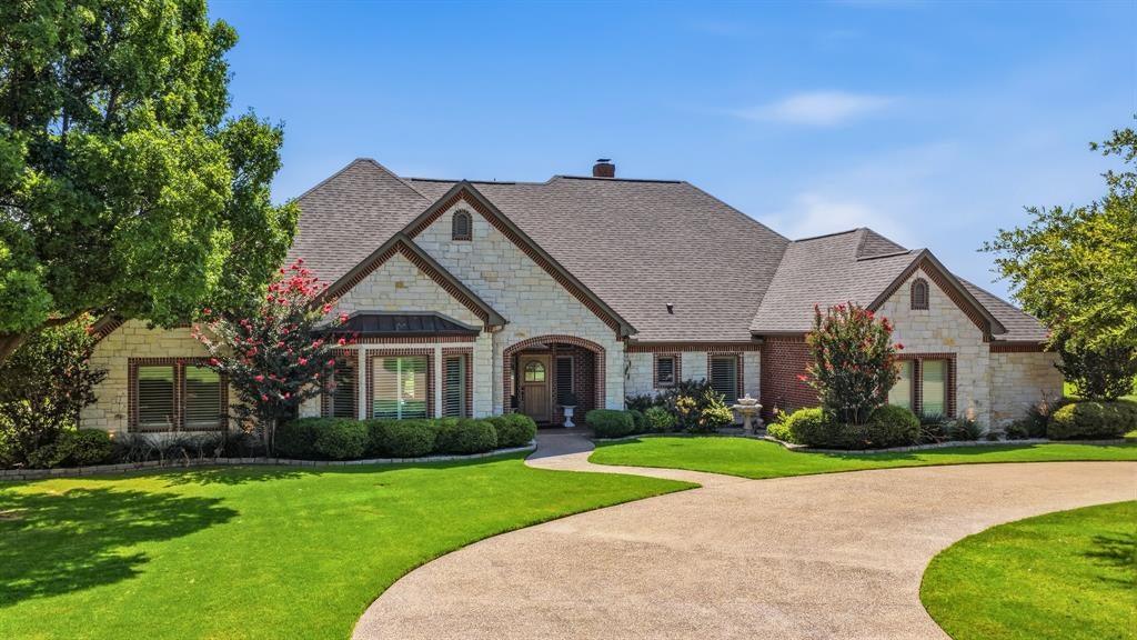 241 Pinnacle Peak Lane