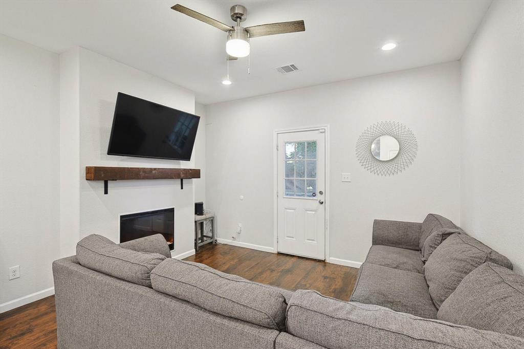Douglas Park Add - Residential