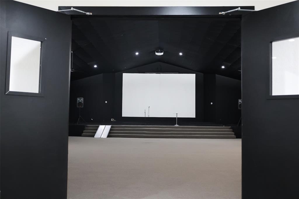 Woodhaven Add - Commercial Sale