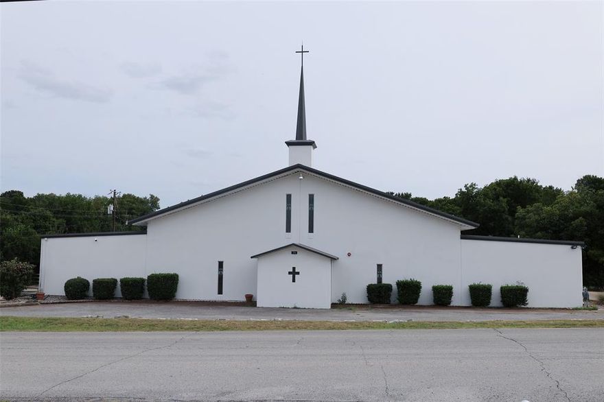 Location!! Location!!  Unlock the potential of this property in corner lot opportunity, offering a prime location with parking in Duncanville. Ideal for a boutique storefront, stylish café, creative office space, or a dynamic mixed-use development, this property provides endless possibilities. Whether you’re planning a retail destination, a trendy workspace, or a culinary hotspot, the flexible space allows you to bring your vision to life. The spacious building, recently renovated and currently used as a church, offers a solid foundation for your project.  Don’t miss out on this unbeatable location.