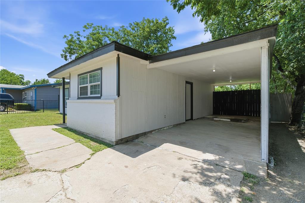 2332 Felder Lane