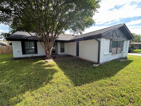 3913 Longstraw Drive Fort Worth TX 76137