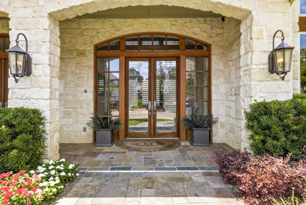 4928 Holly Tree Drive
