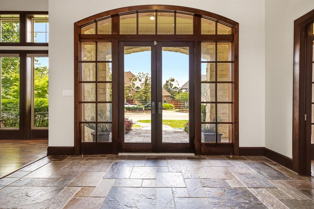 4928 Holly Tree Drive