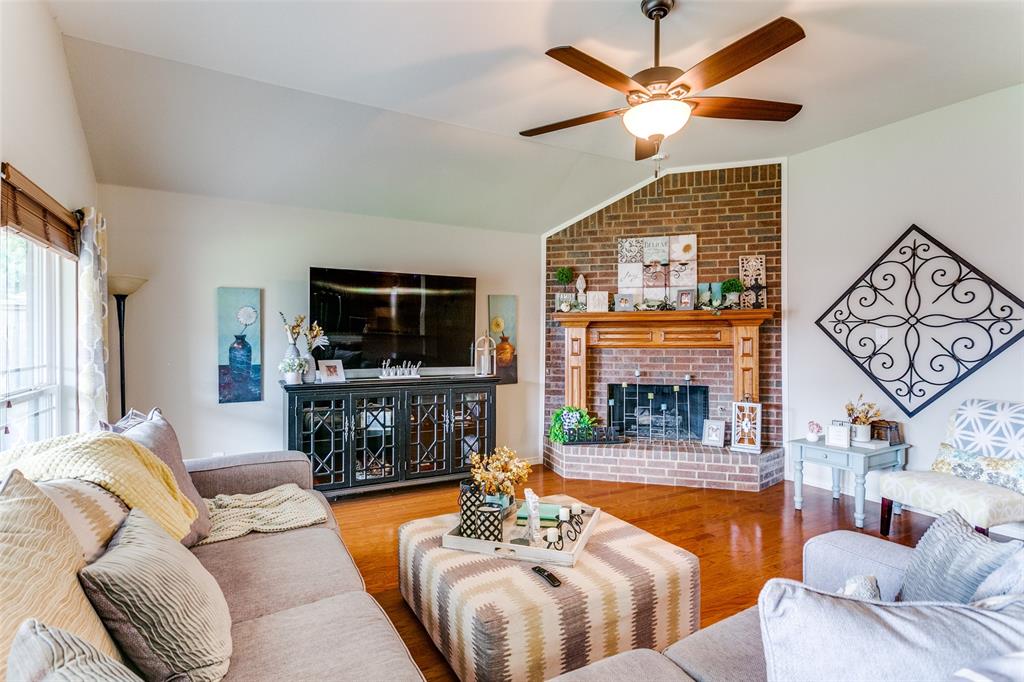 1430 Kingsley Drive