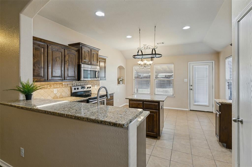 11204 Beechgrove Court