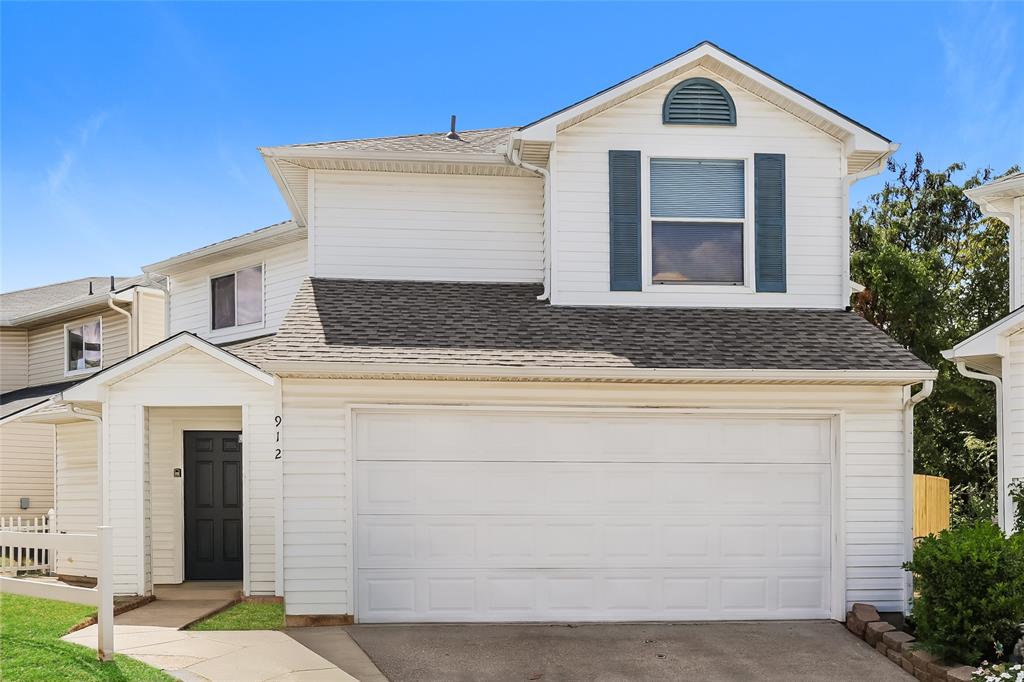 Los Encinos - Residential Lease