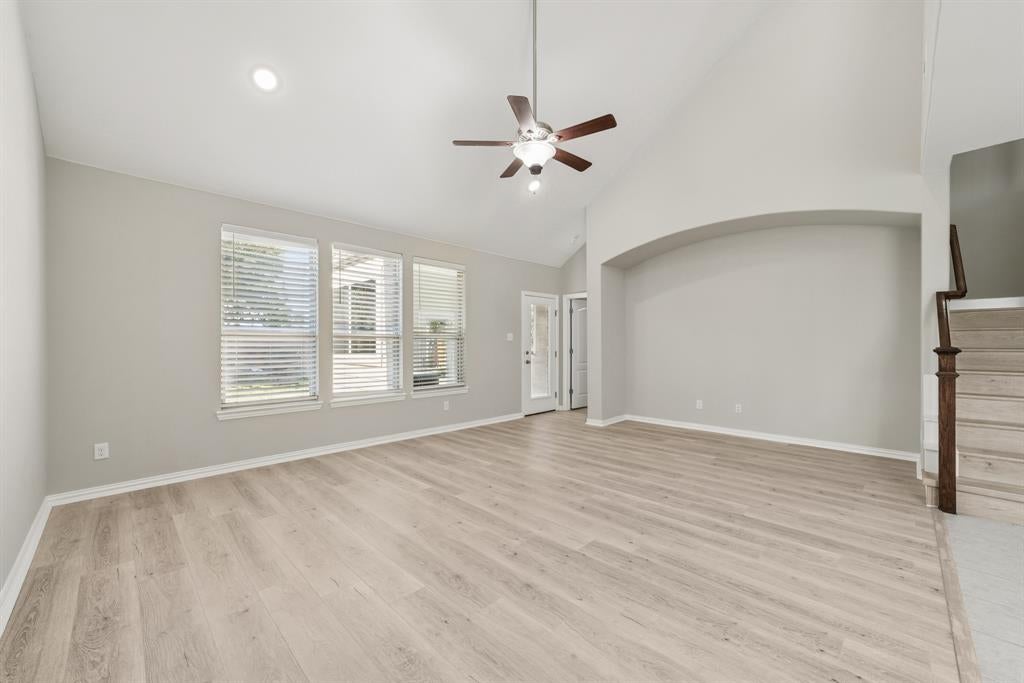 1805 Longwood Lane