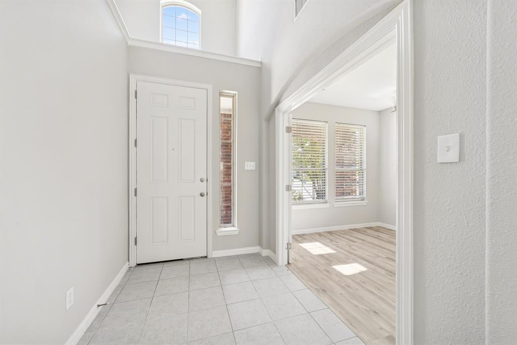 1805 Longwood Lane