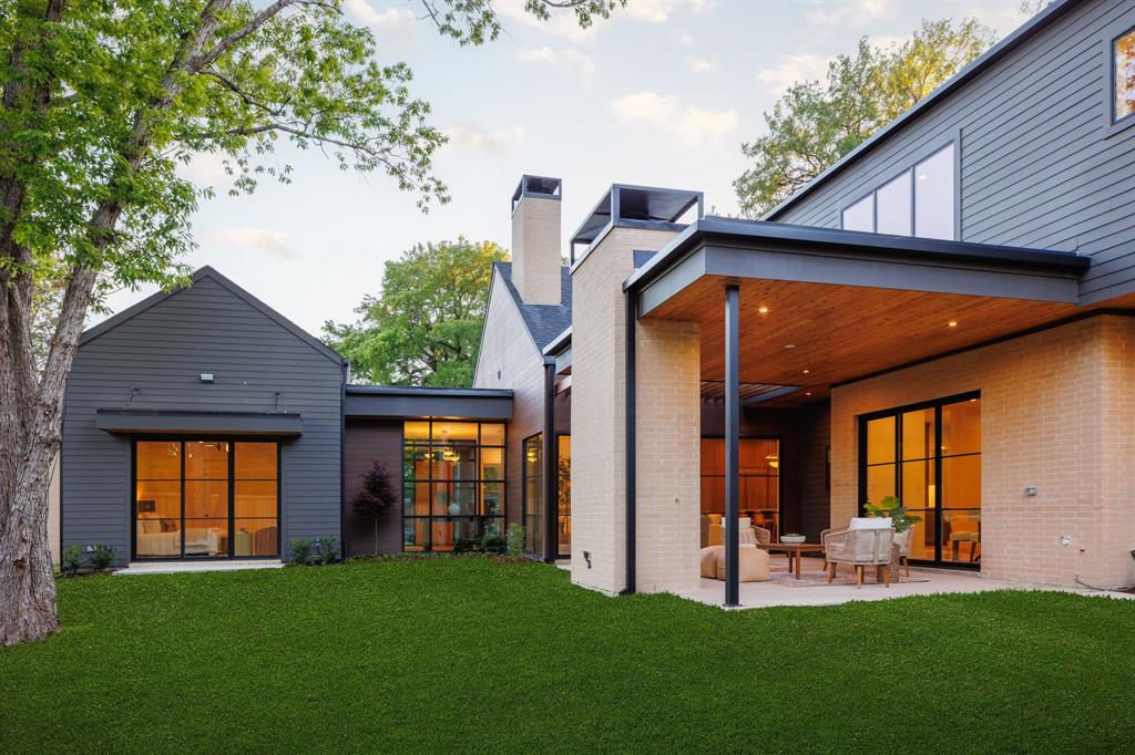 Casa Linda Estates - Residential