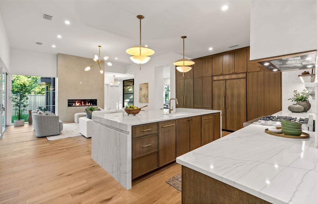 Casa Linda Estates - Residential