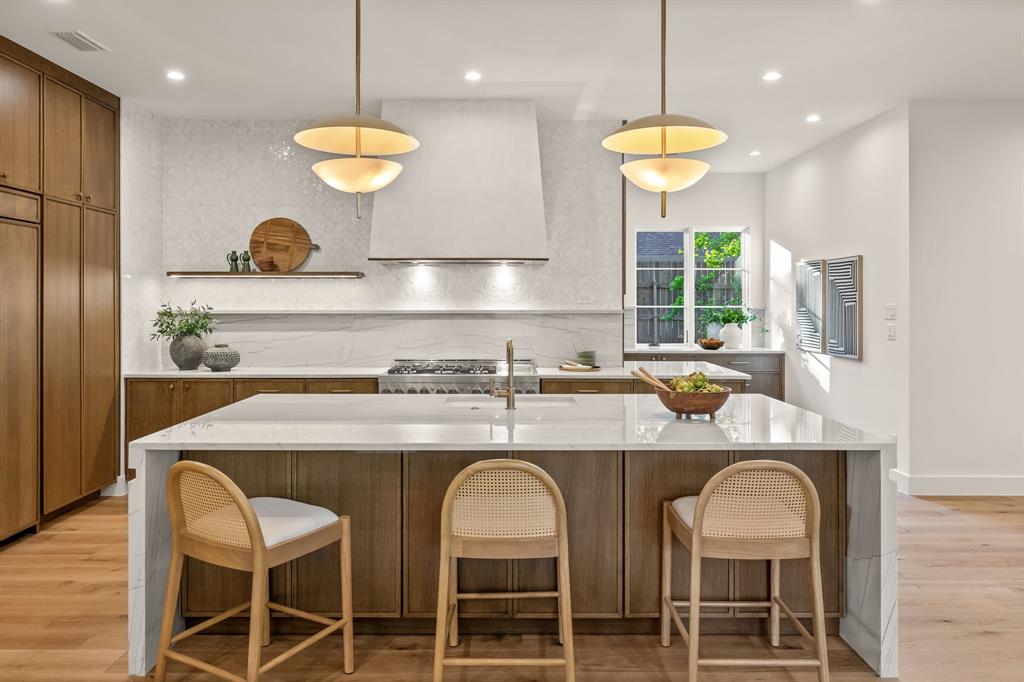 Casa Linda Estates - Residential