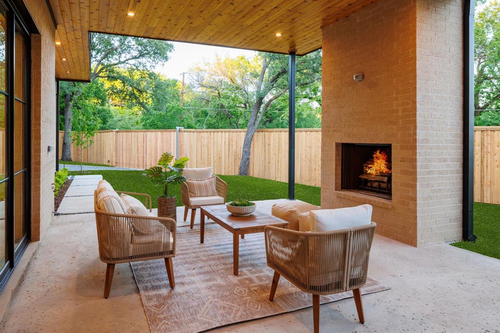 Casa Linda Estates - Residential