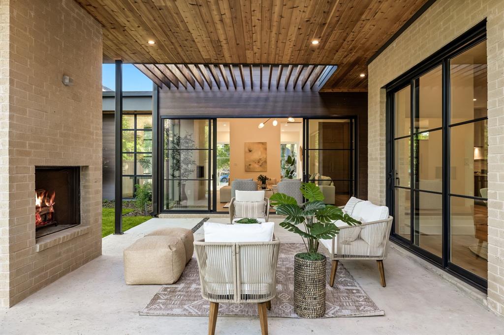 Casa Linda Estates - Residential