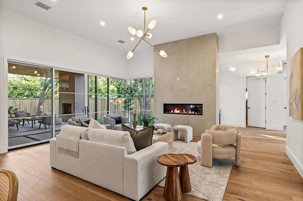 Casa Linda Estates - Residential