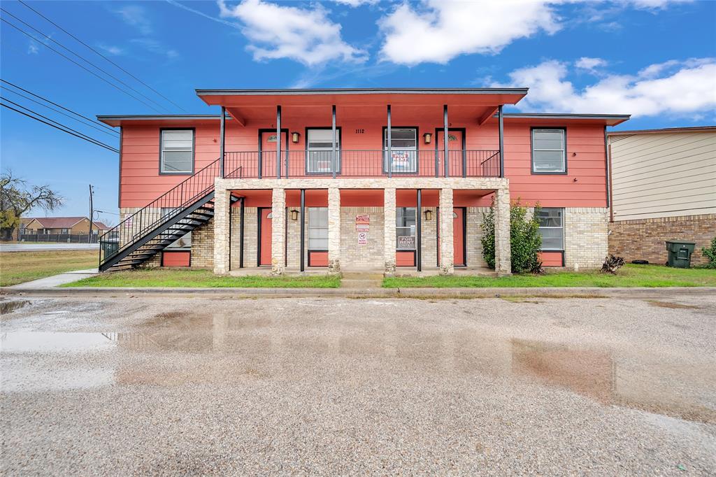 1112 Eastside Drive