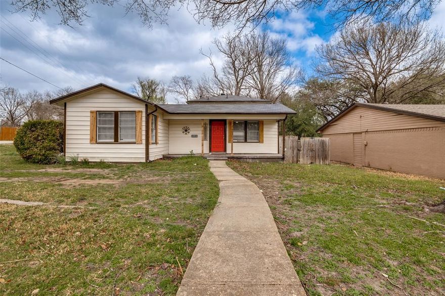 Remodeled 3-bedroom, 2-bath home on an oversized corner lot in the desirable Pecan Heights subdivision. Enjoy modern updates throughout, a spacious layout, and a large yard perfect for entertaining. Located near Lancaster’s historic downtown square with charming restaurants and shops. Quiet neighborhood with friendly neighbors. This home is eligible for 100% financing with our approved lender. Agent Owned Property. Buyer to verify schools and measurements. Hvac mini-splits will be installed upstairs prior to closing.