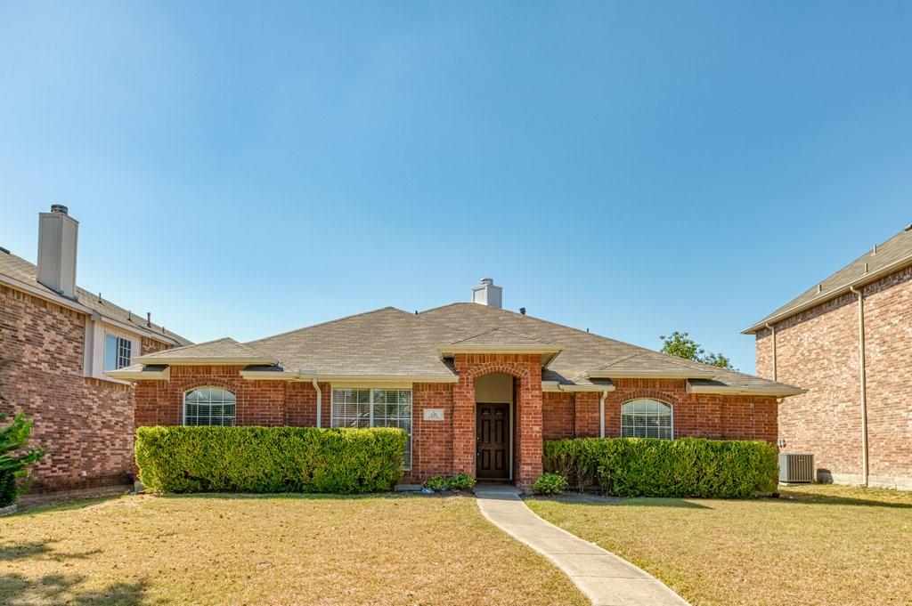 Photo of 119 Wembley Way, Rockwall, TX 75032 (MLS # 21391734)
