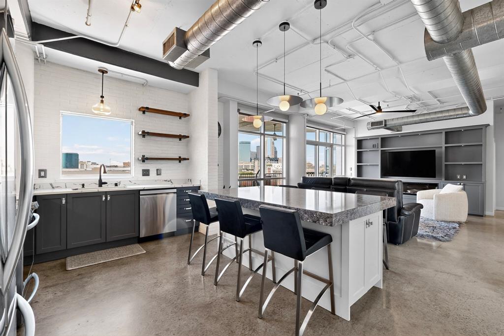 Beat At The South Side Station - Residential