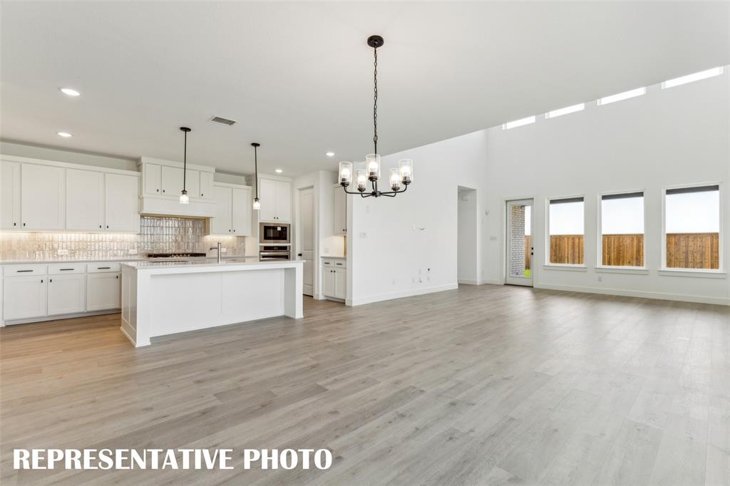 1840 Vetiver Glow Drive