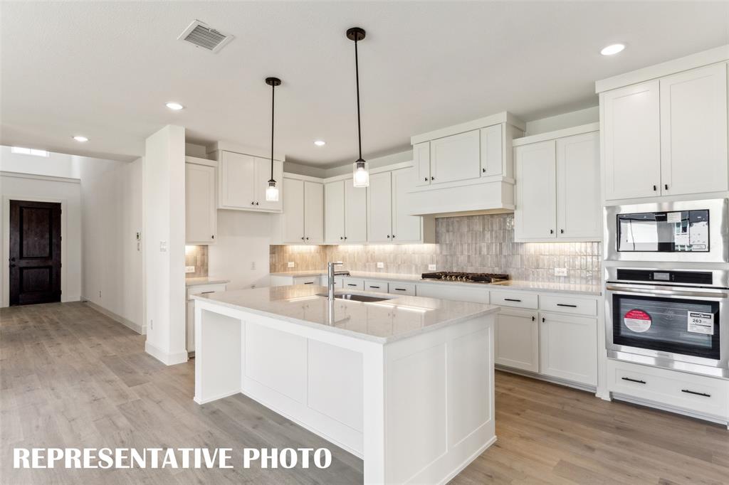 1840 Vetiver Glow Drive