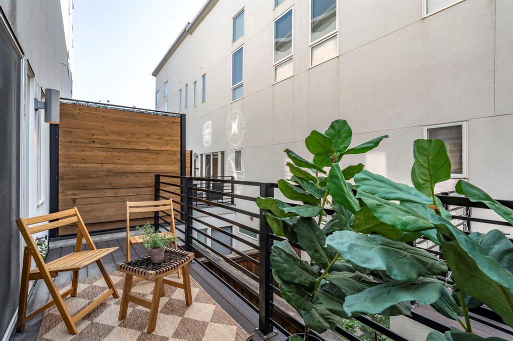 Larkspur Fitzhugh Add - Residential