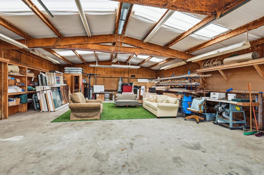 Western 02 - Residential