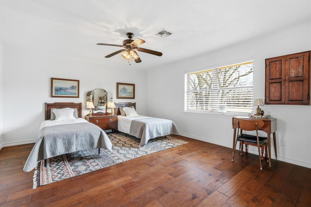 Western 02 - Residential