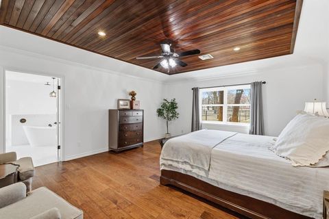 Tiny photo for 4 Buckskin Road, Mineral Wells, TX 76067 (MLS # 21196434)