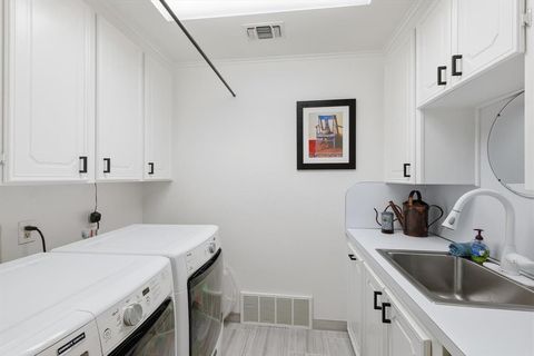 Tiny photo for 4 Buckskin Road, Mineral Wells, TX 76067 (MLS # 21196434)