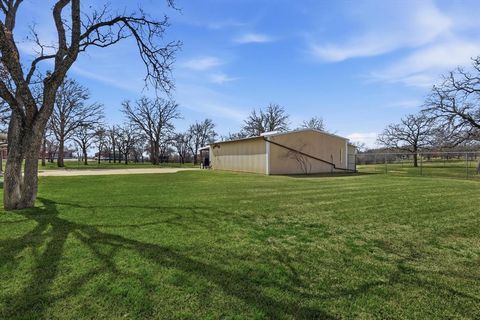 Tiny photo for 4 Buckskin Road, Mineral Wells, TX 76067 (MLS # 21196434)