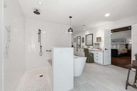 Tiny photo for 4 Buckskin Road, Mineral Wells, TX 76067 (MLS # 21196434)