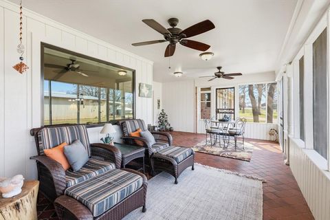 Tiny photo for 4 Buckskin Road, Mineral Wells, TX 76067 (MLS # 21196434)