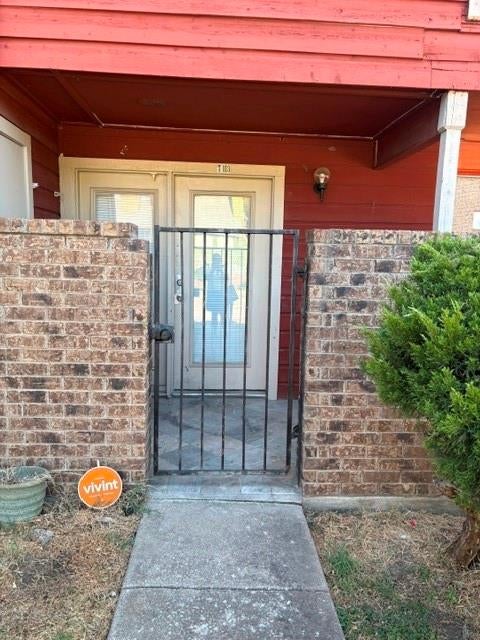 9839 Walnut Street 103