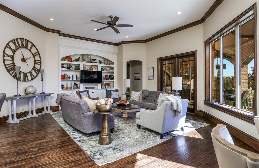 Crystal Shores - Residential