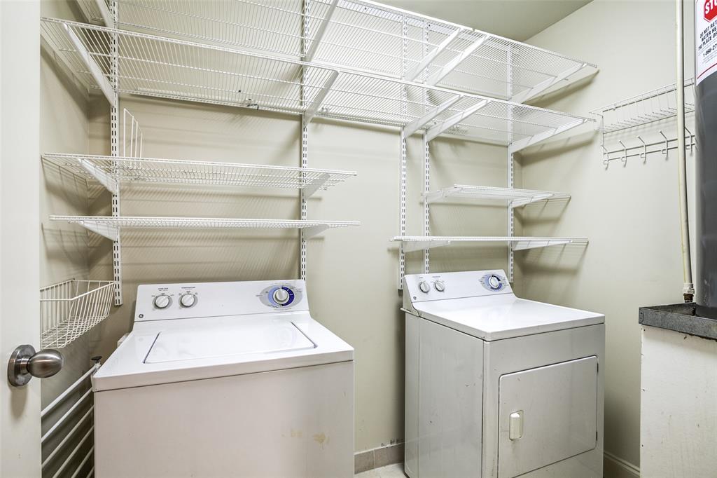 Elm Street Condo 1505 - Residential