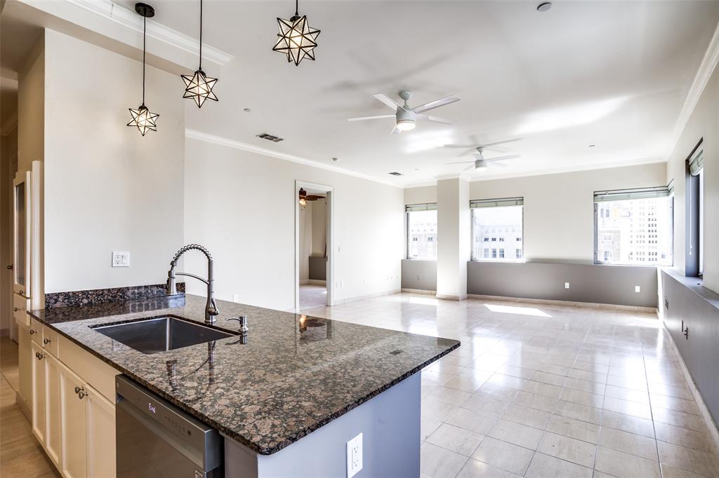 Elm Street Condo 1505 - Residential