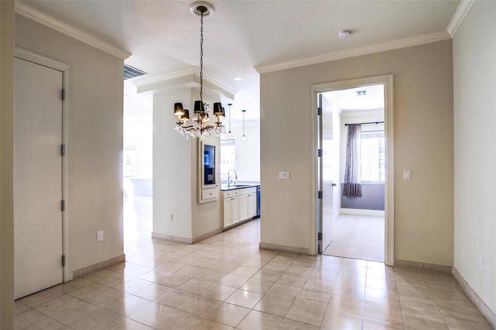 Elm Street Condo 1505 - Residential