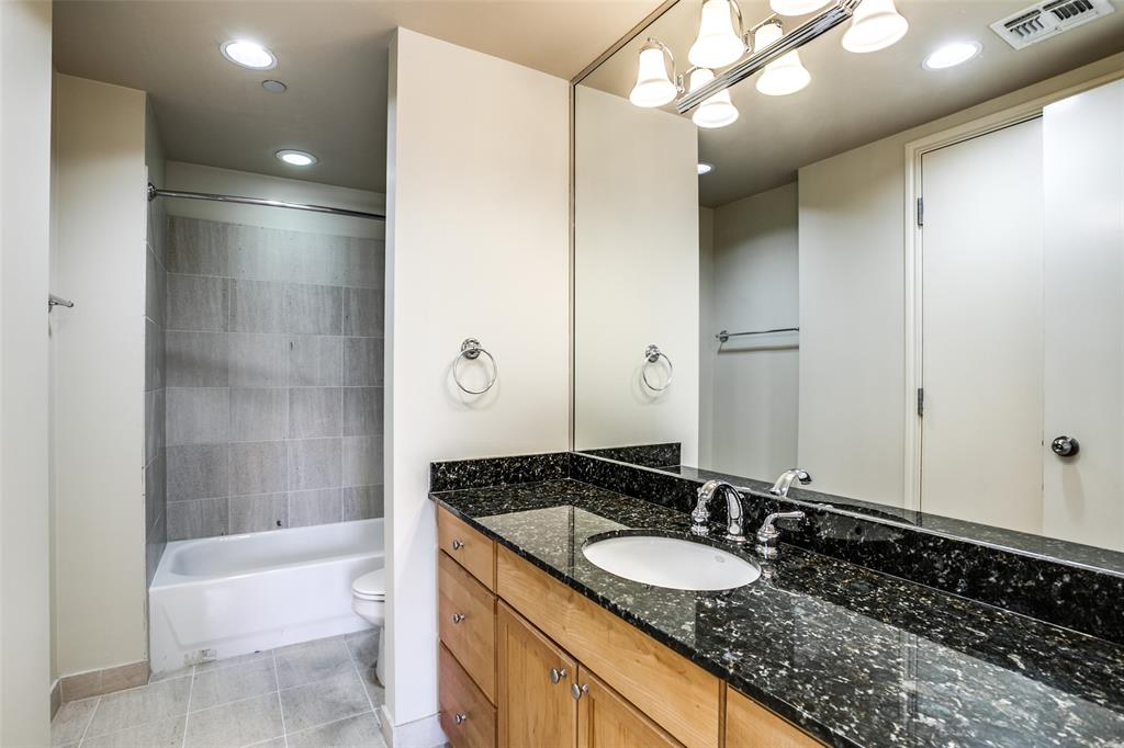 Elm Street Condo 1505 - Residential