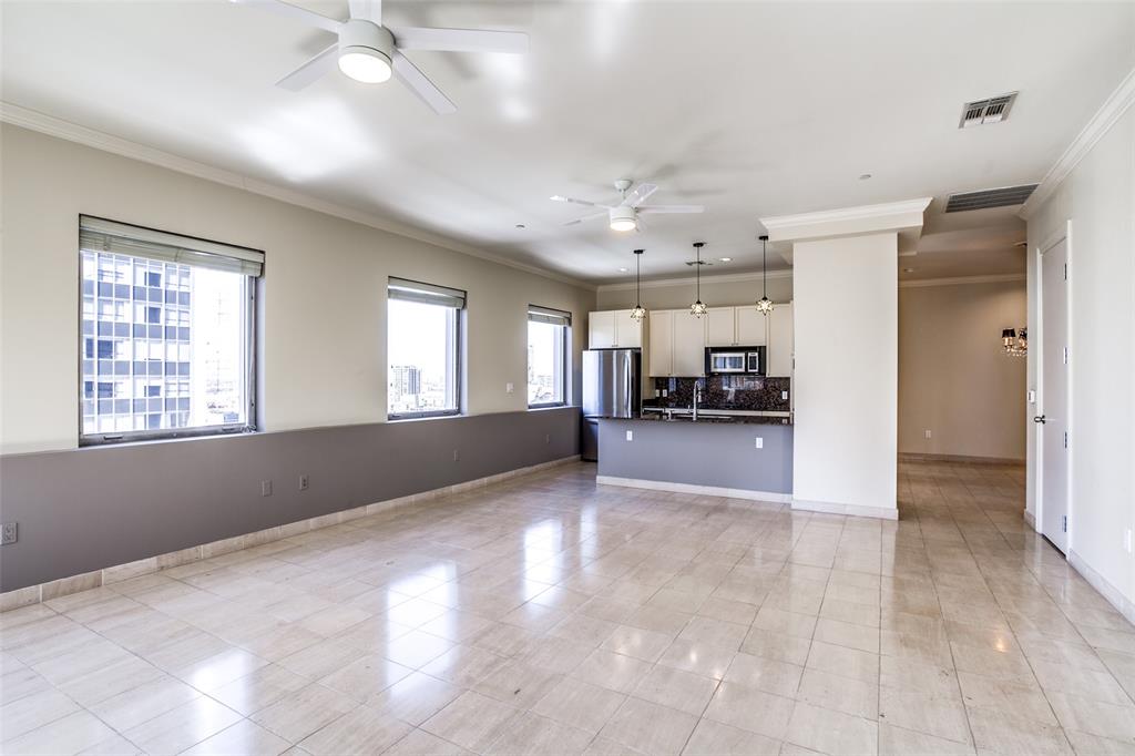 Elm Street Condo 1505 - Residential