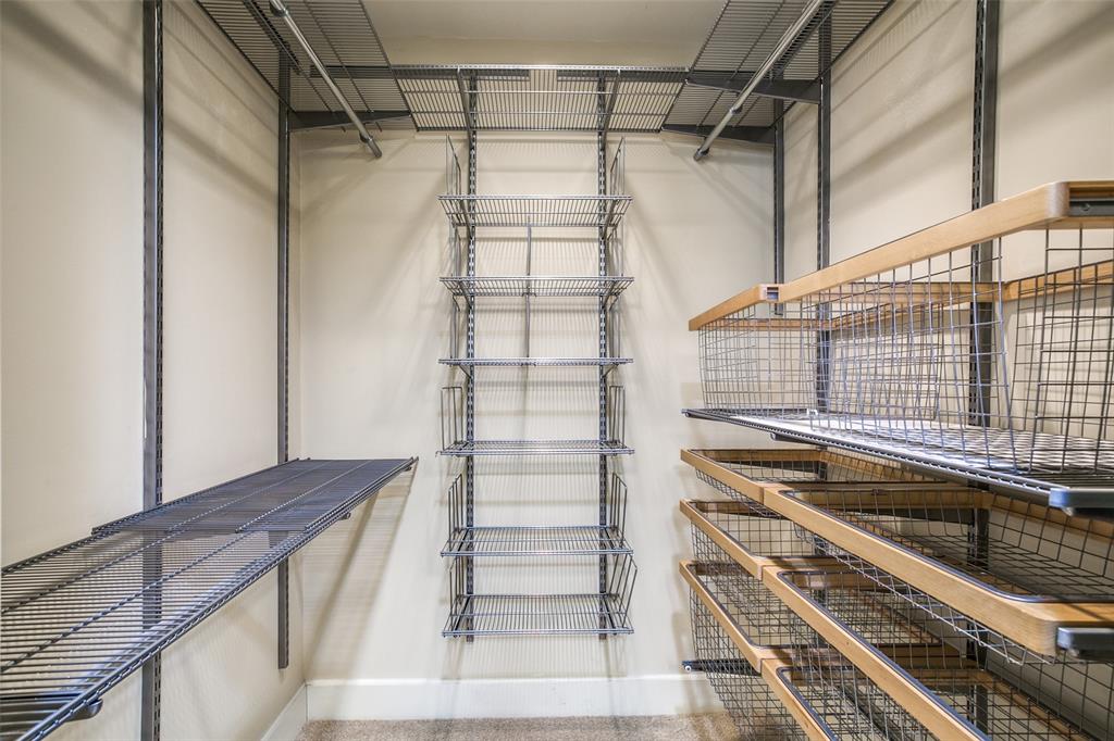 Elm Street Condo 1505 - Residential