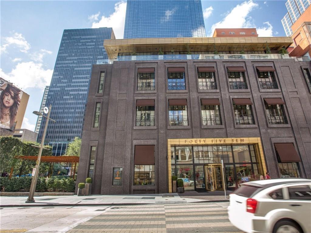 Elm Street Condo 1505 - Residential