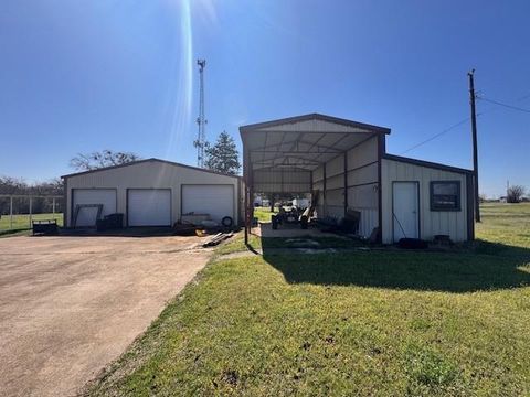 8208 Pearl Lillian TX 76061