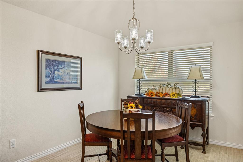 1437 Town Creek Circle