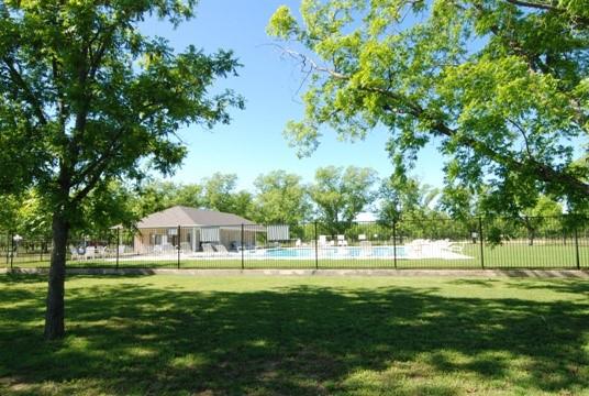 7910 Ravenswood Road