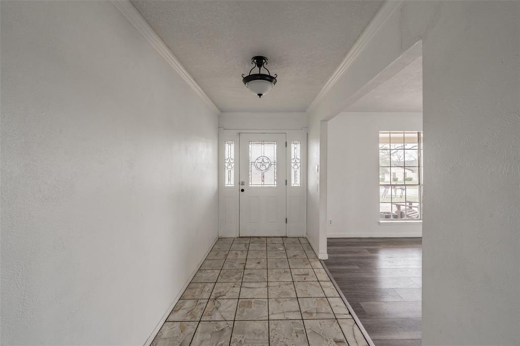 306 Country Club Drive